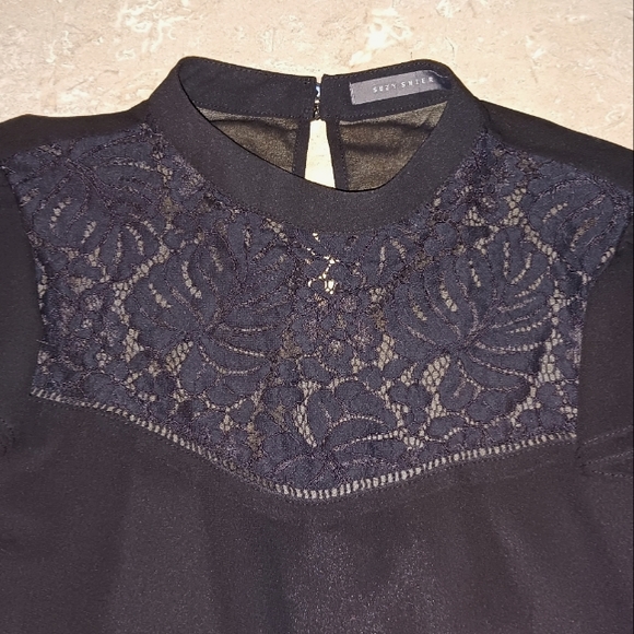 New Lace Yoke Mock Neck Blouse - Picture 5 of 6